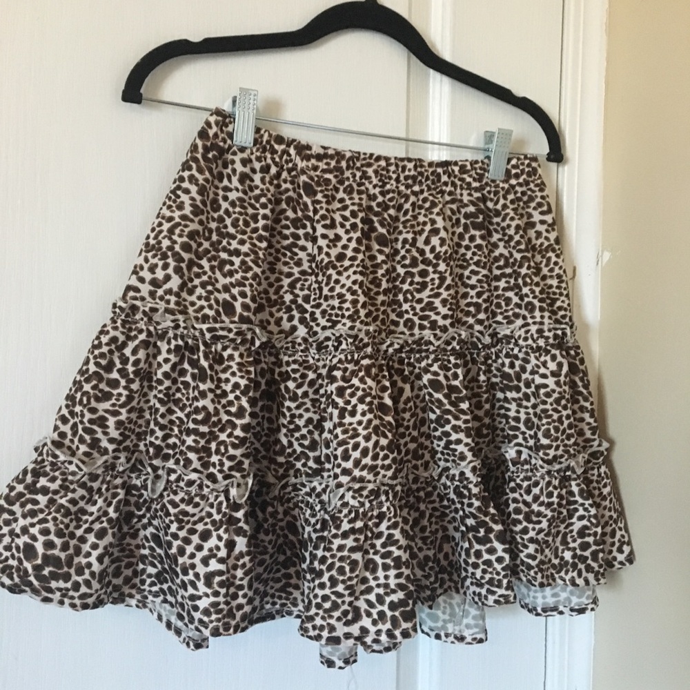 Cheetah print mini skirt🐆